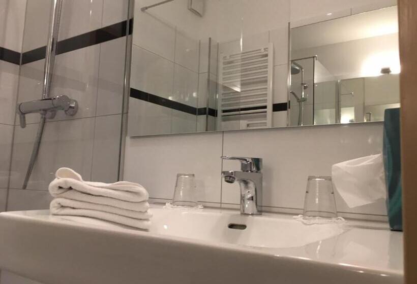 스탠다드 룸, Rosengarten