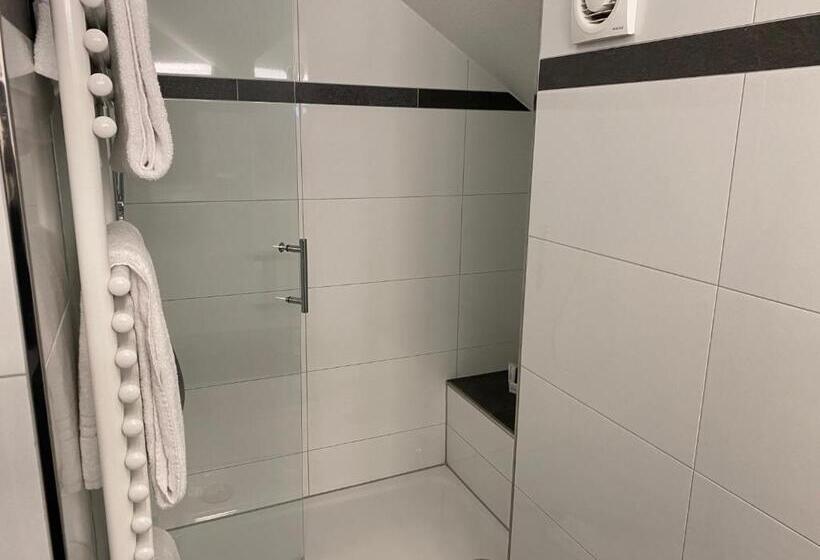 Family Suite, Rosengarten