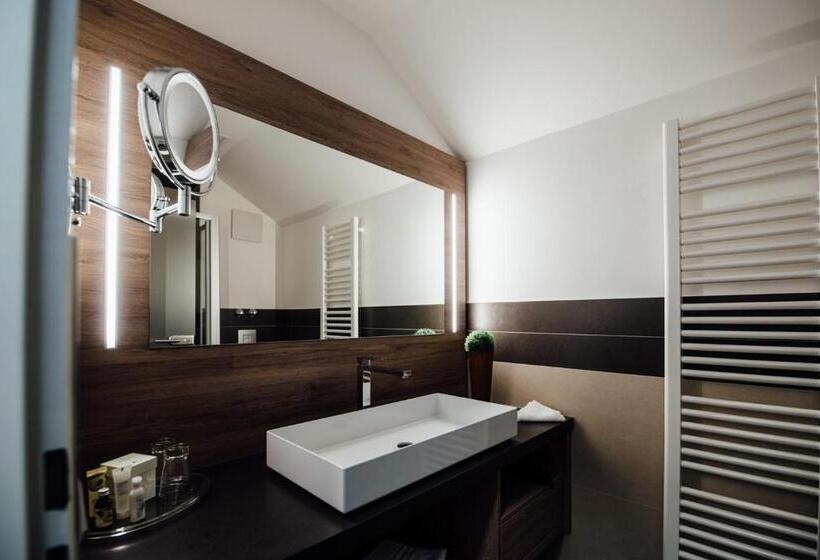 Номер Стандарт, Schmachtendorf