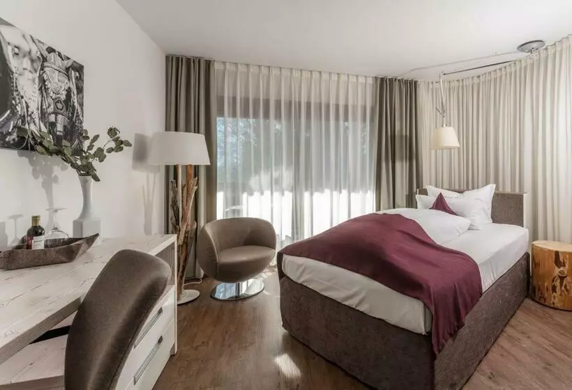 اتاق استاندارد یک نفره, Villa Lago Garni