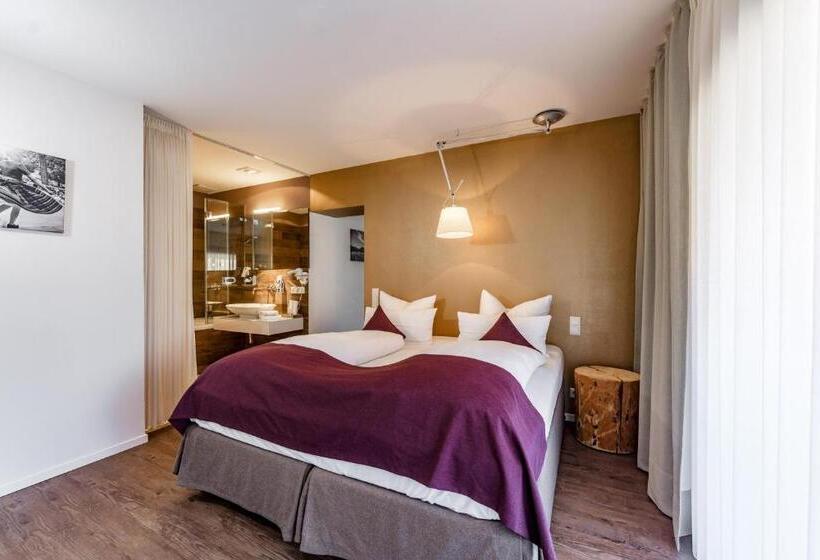 Полулюкс с Балконом, Villa Lago Garni