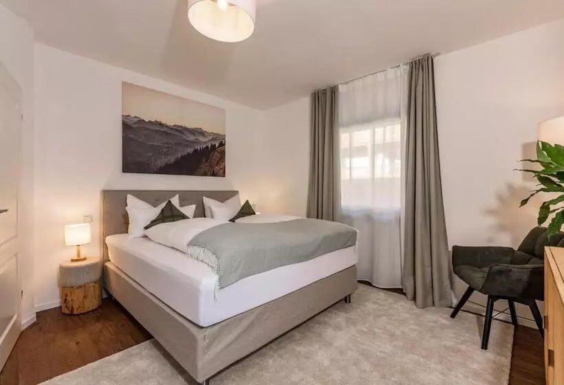 آپارتمان 1 خوابه با چشم‌انداز باغ, Villa Lago Garni