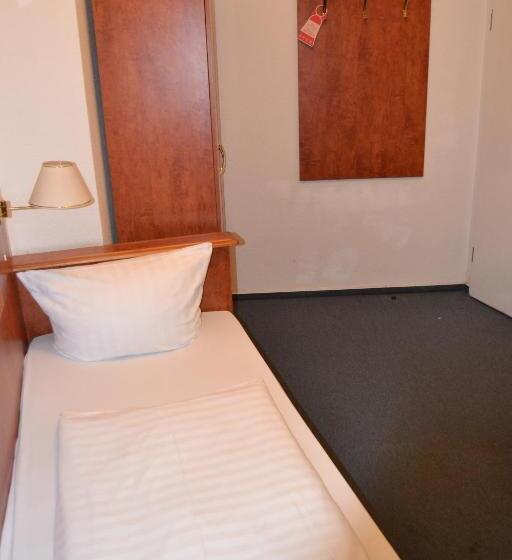 غرفة قياسية فردية, Zeil