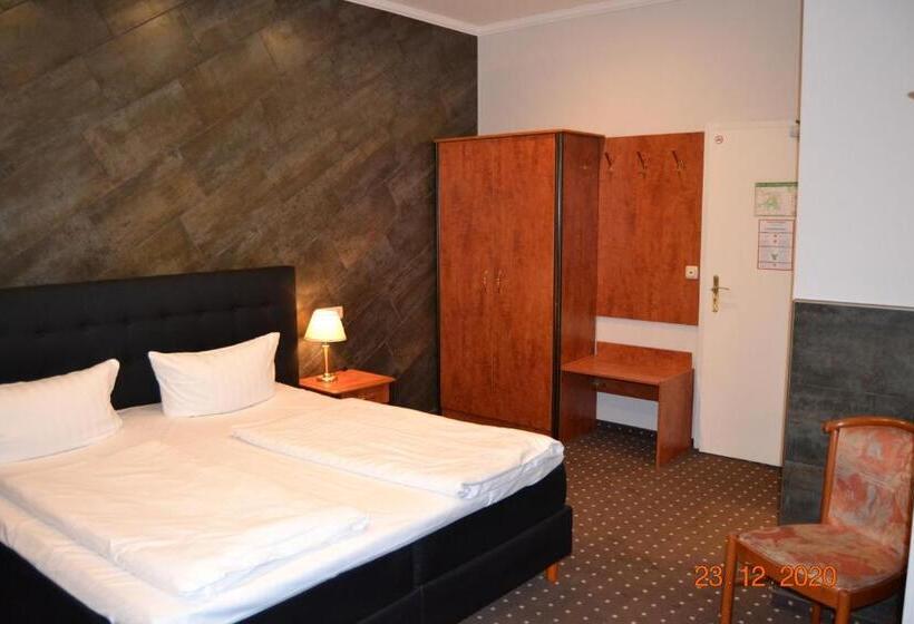 غرفة بيزنس, Zeil