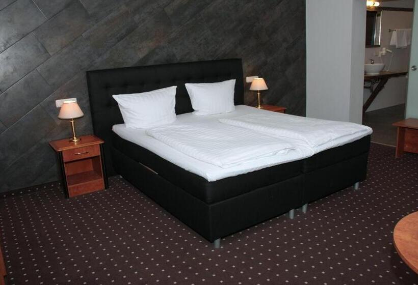 غرفة بيزنس, Zeil