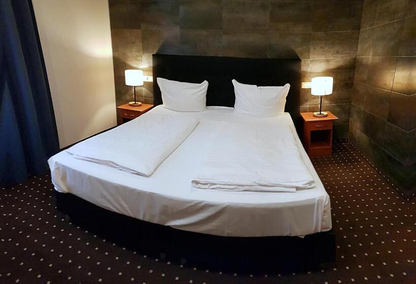 غرفة بيزنس, Zeil