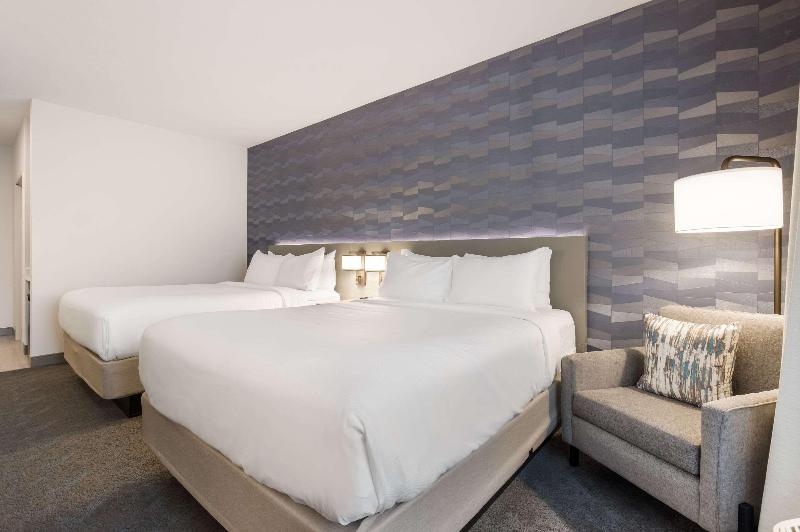 غرفة قياسية فردية, Zur Kaiserpfalz