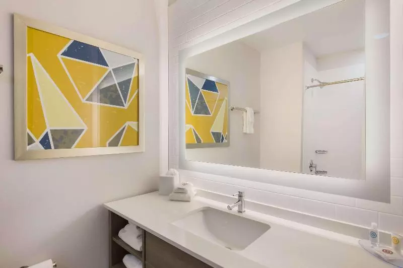 Standard Single Room, Zur Kaiserpfalz