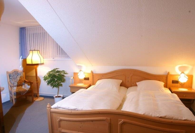 标准单人间, Röhrs Gasthof