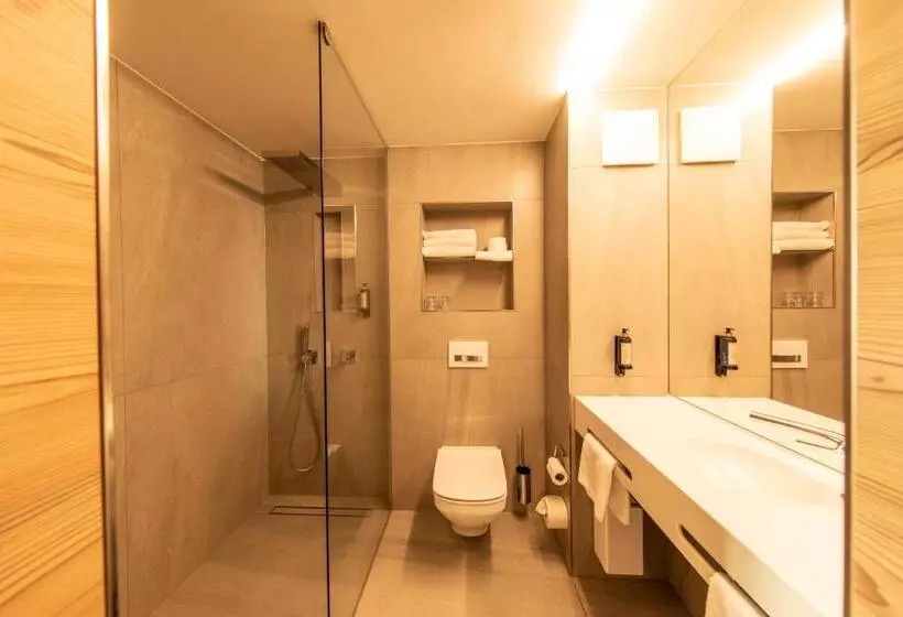 スタンダード4人部屋, Fair Resort All Inclusive Wellness & Spa Hotel Jena