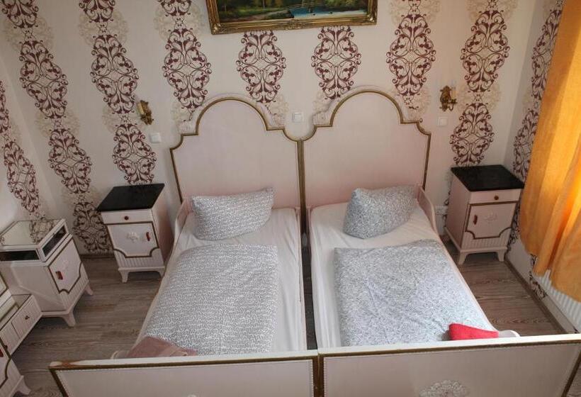 标准间, Alt Erfurt