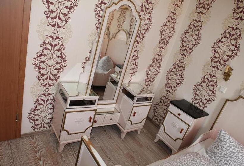 标准间, Alt Erfurt