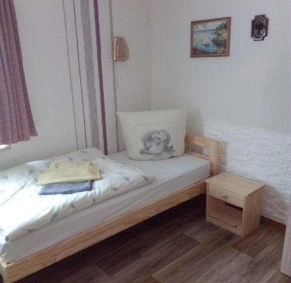 基本间, Am Mühlteich