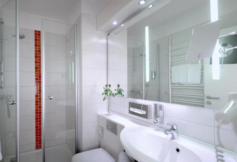 标准单人间, Bavaria Oldenburg