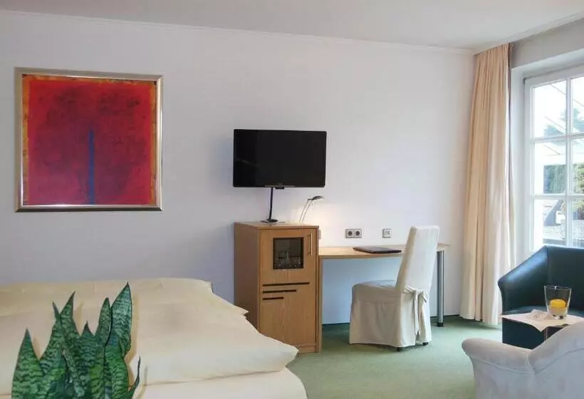 コンフォートルーム, Hubertushof