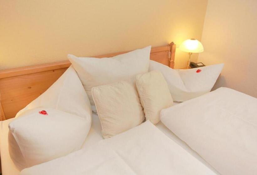 غرفة قياسية, In Der Mühle