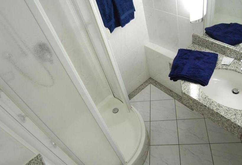 اتاق استاندارد, Johnel