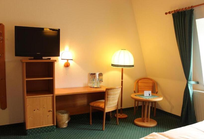 חדר סטנדרט יחיד, Lay Haus