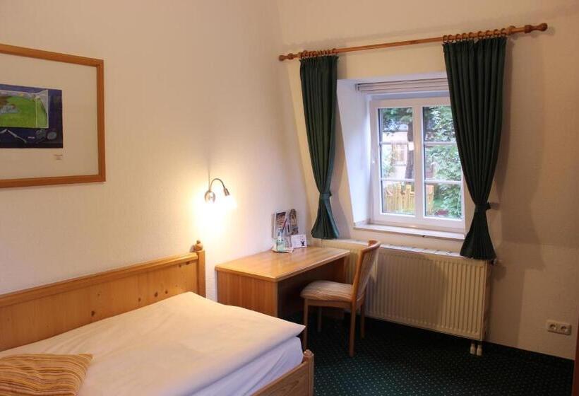 חדר סטנדרט יחיד, Lay Haus