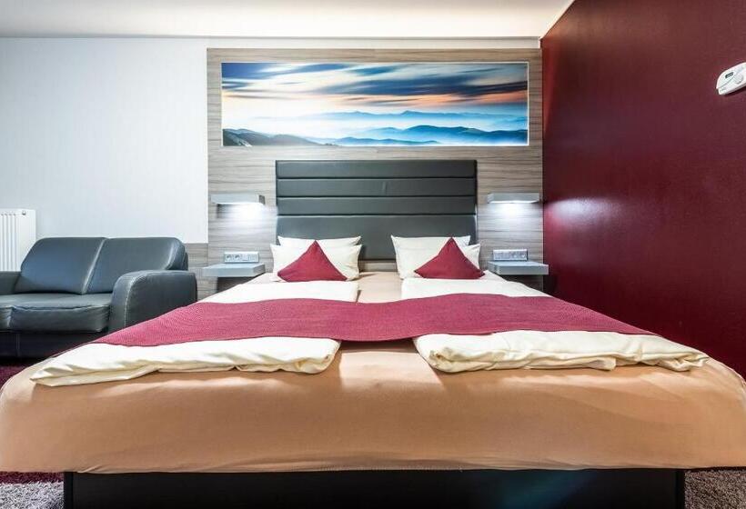 Standard Single Room with Balcony, Raitelberg Resort