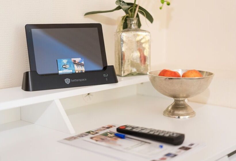 스탠다드 트리플 룸, Restaurant Thuringer Hof