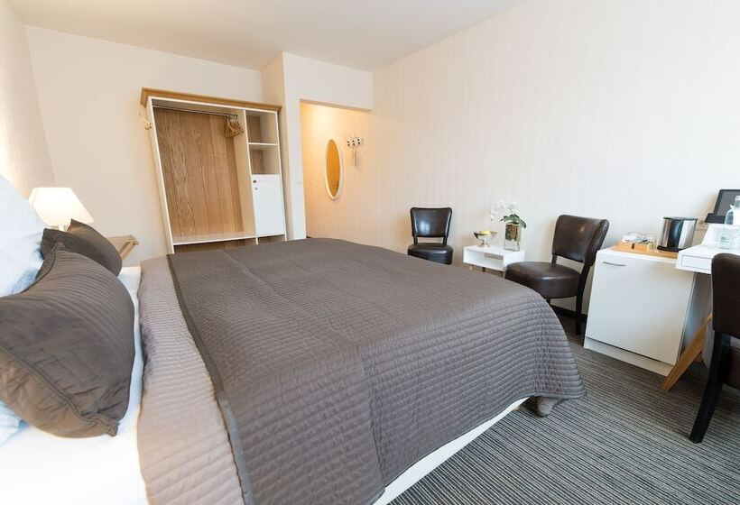 이코노미 룸, Restaurant Thuringer Hof