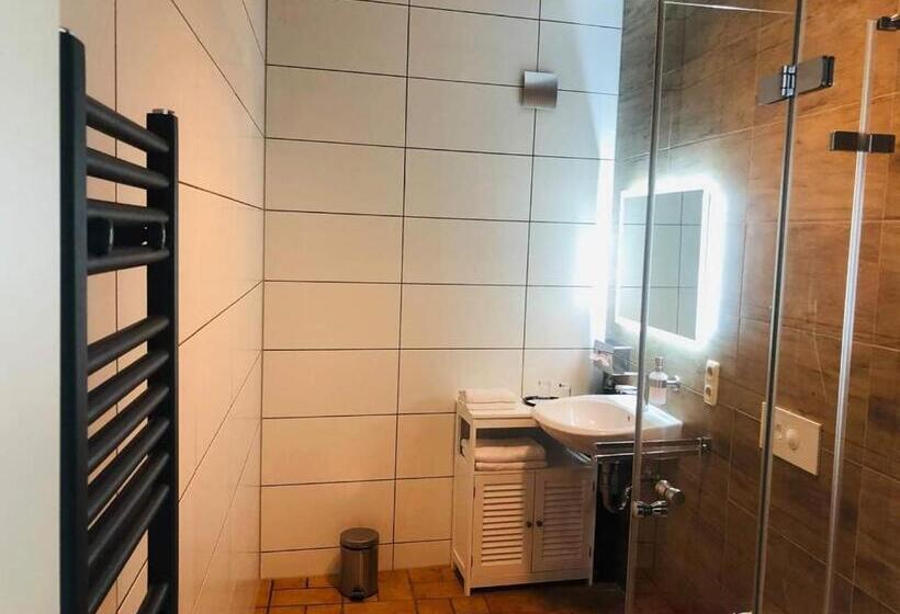 低层单卧公寓, Restaurant Thuringer Hof