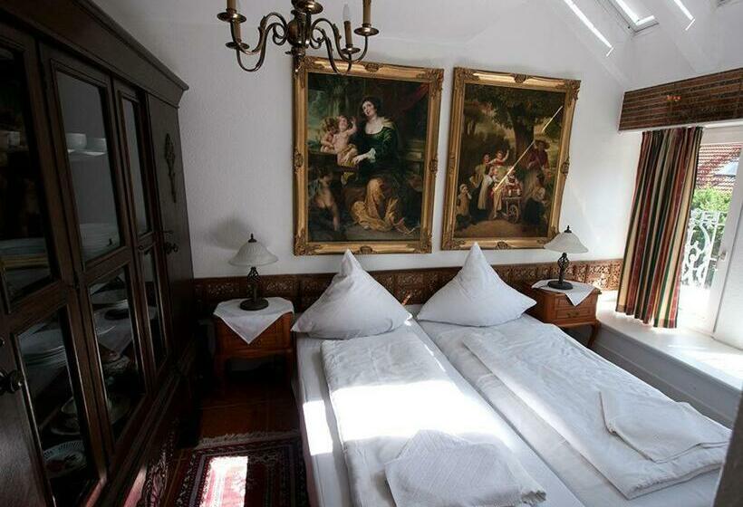 غرفة قياسية, Rittergut Haus Laer