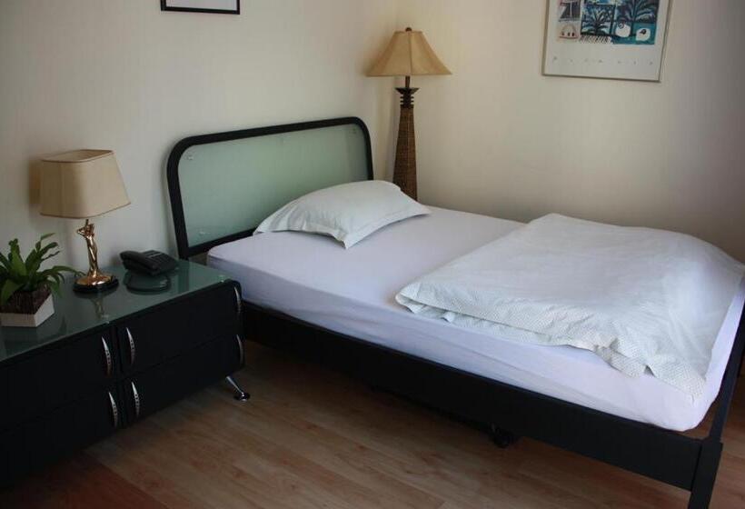 غرفة قياسية فردية, Römerhafen