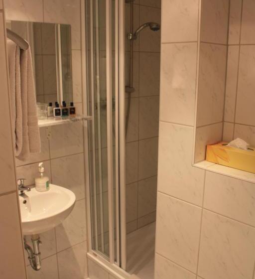 غرفة قياسية ثلاثية, Römerhafen