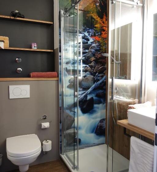 스탠다드 싱글 룸, Schmerkötter