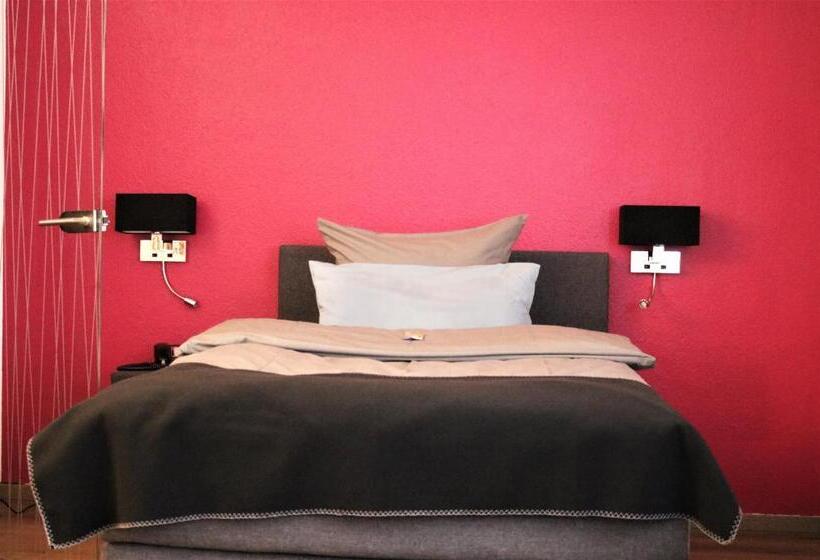 스탠다드 싱글 룸, Schmerkötter