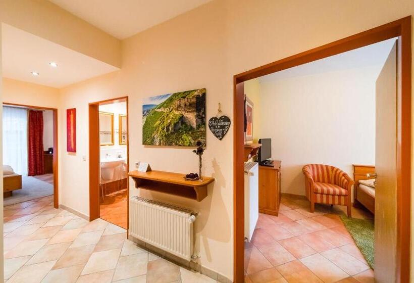 Люкс, Zeltingerhof  Gasthaus Des Rieslings