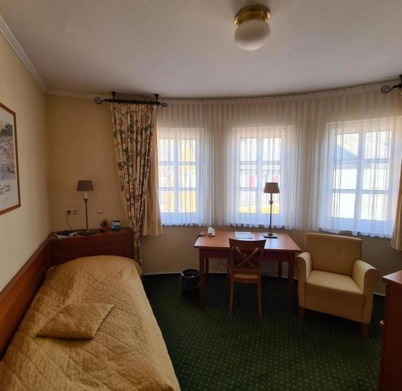 Номер Стандарт Индивидуальный, Zur Post