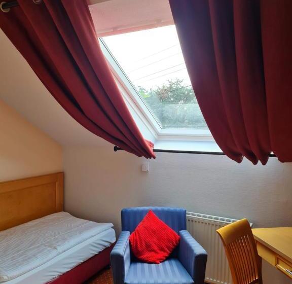 Номер Стандарт Индивидуальный, Zur Post