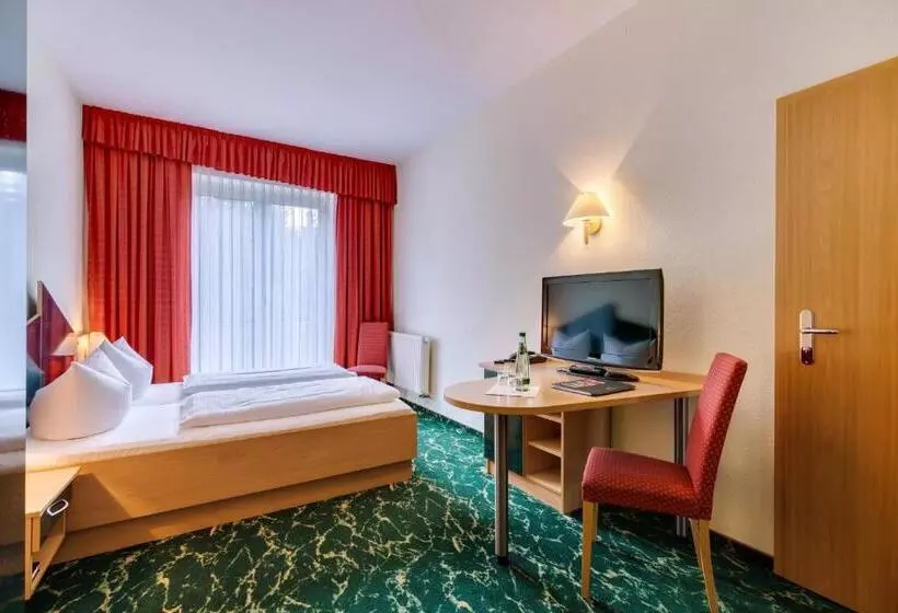 Standard Yhden Hengen Huone, Waldhotel Vogtland