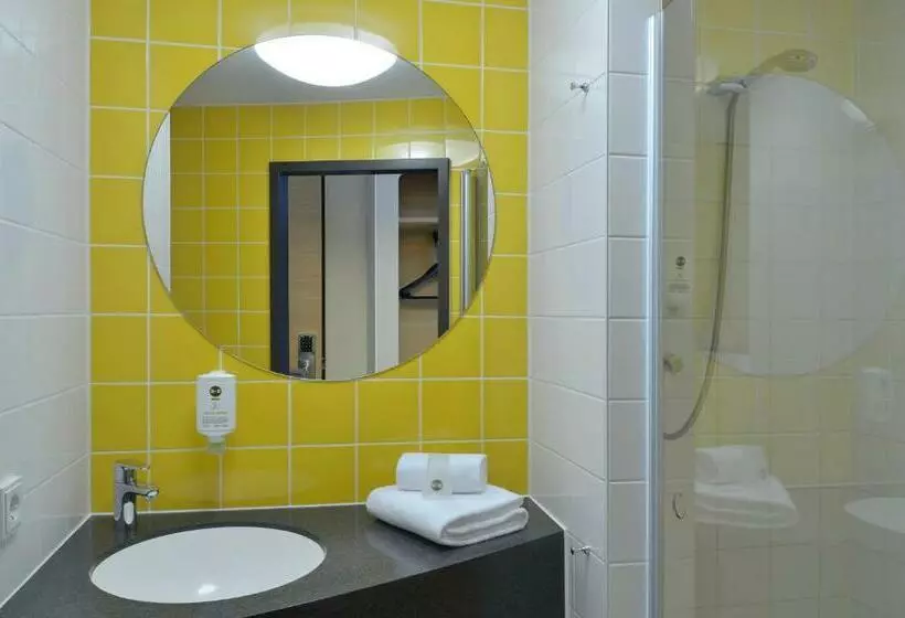 Standard-huone, B&b Hotel Stuttgart City