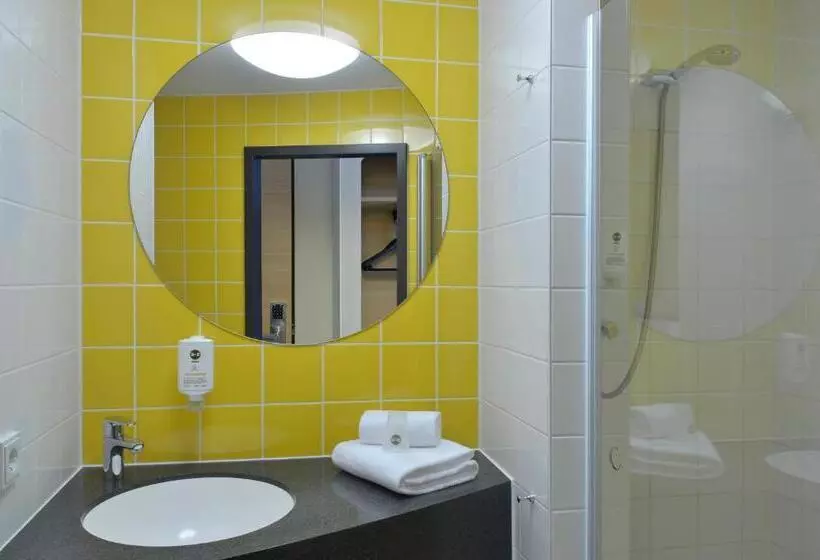 Standard Yhden Hengen Huone, B&b Hotel Stuttgart City