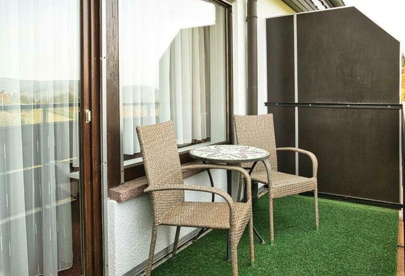 带阳台的豪华间, Höhenhotel & Restaurant Kalikutt