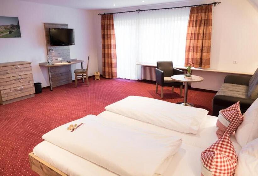 Полулюкс с Балконом, Höhenhotel & Restaurant Kalikutt