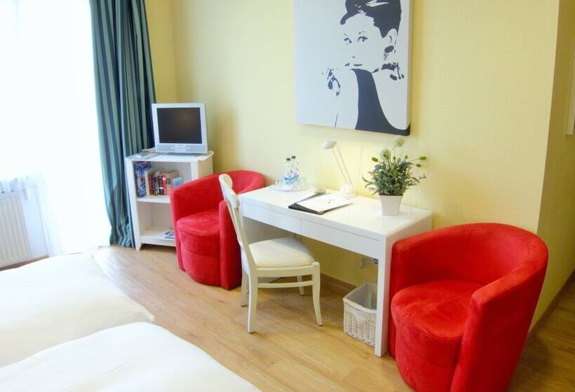 이코노미 싱글 룸, Alpha