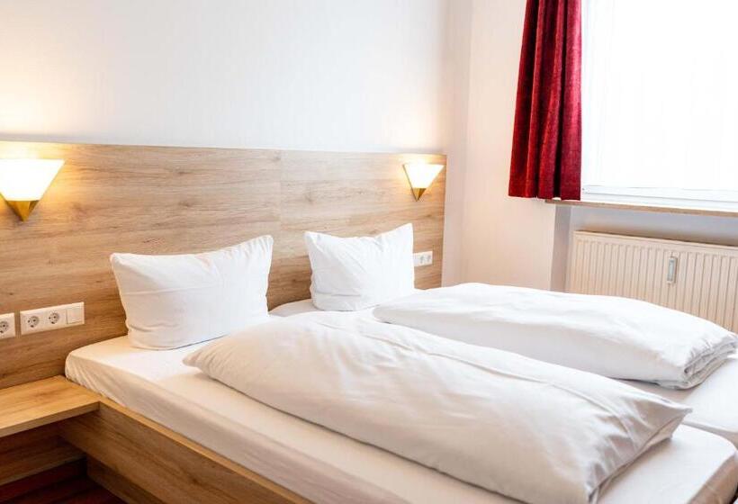 غرفة قياسية, Am Römerplatz