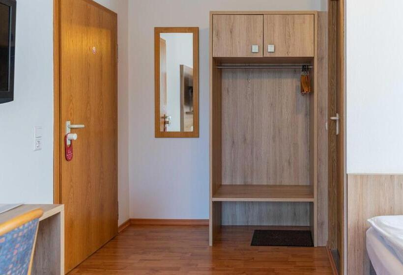 غرفة قياسية, Am Römerplatz