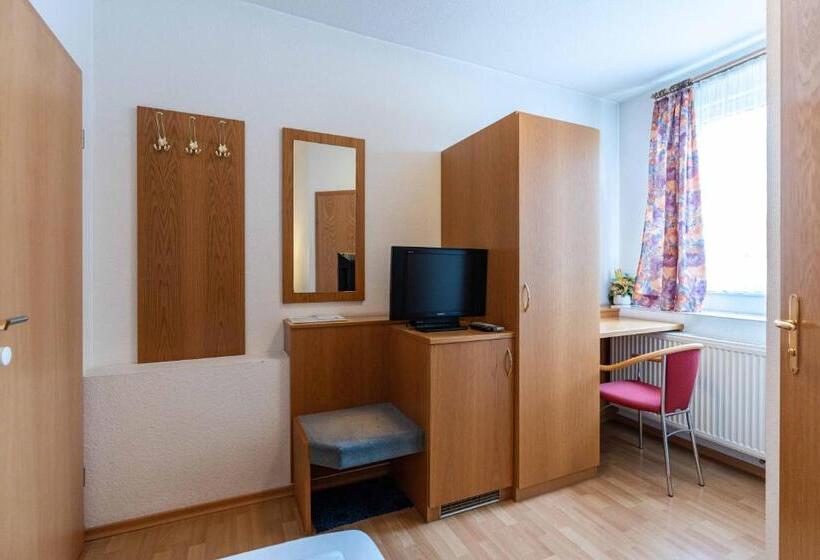 غرفة قياسية فردية, Am Römerplatz