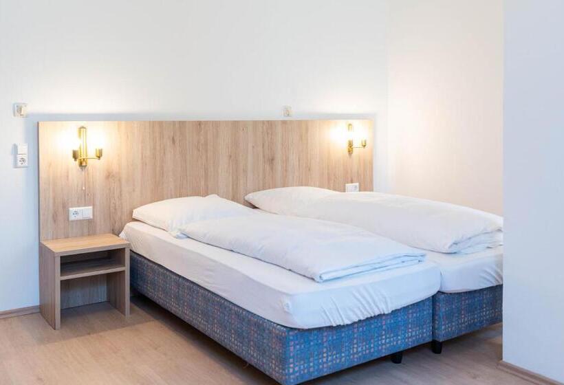 غرفة إقتصادية ثلاثية, Am Römerplatz