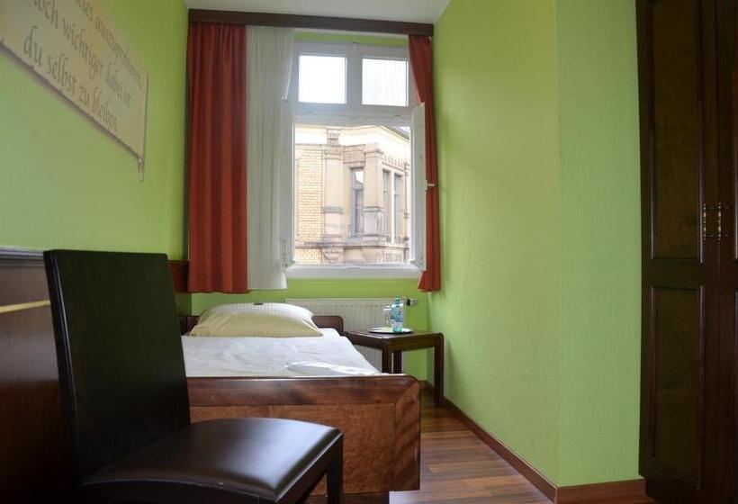 스탠다드 싱글 룸, Am Wilhelmsplatz