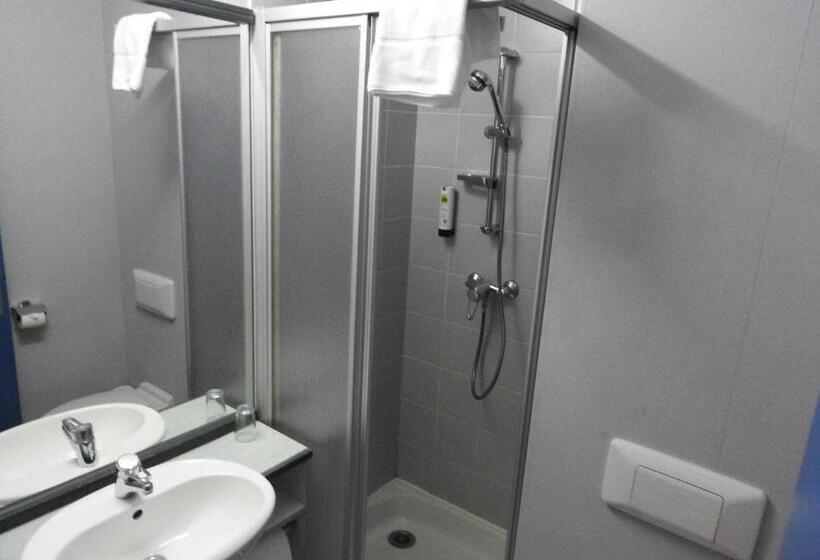 غرفة قياسية فردية, Anhalt