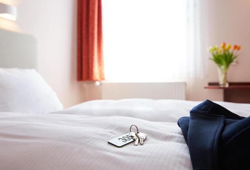 غرفة سوبيريور, Anhalt