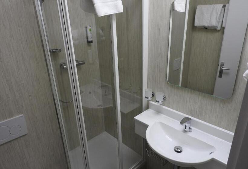 غرفة سوبيريور, Anhalt