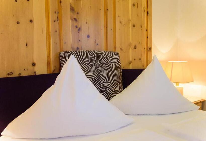 스탠다드 룸, Bohn